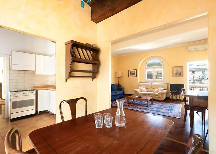 Trevi Comfortable With Terrace | Romeloft Apartment *